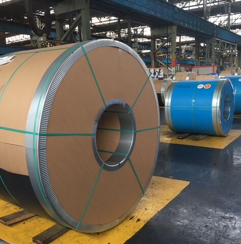Steel coils are packed with brown kraft board or Correx on all sides, as well as silver edge protection, to prevent damage during transport.